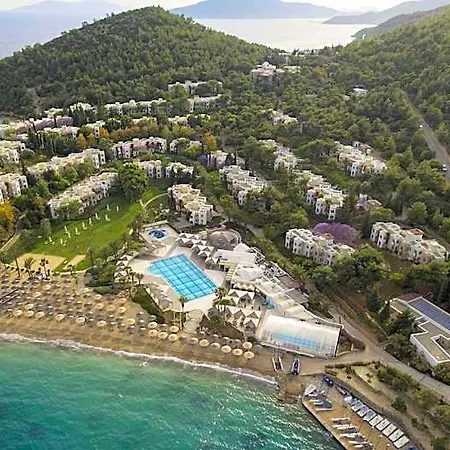 מלון Hapimag Sea Garden 5*